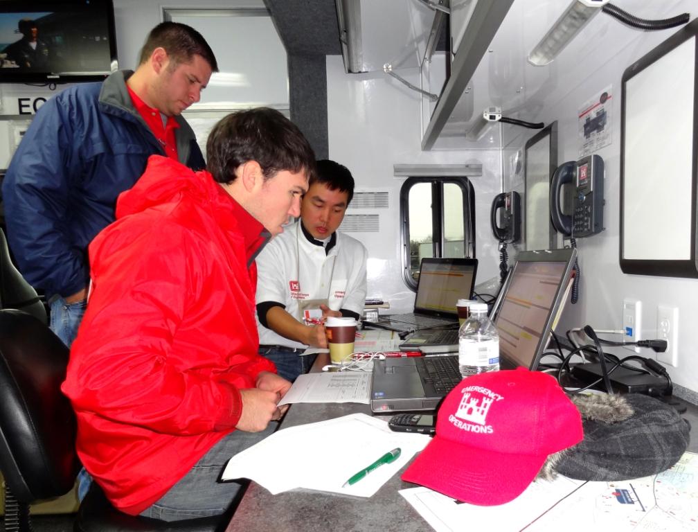 Image of USACE employees on an emergency response mission